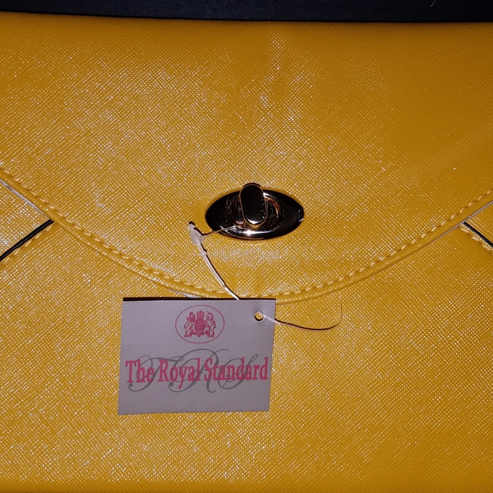 Envelope Clutch